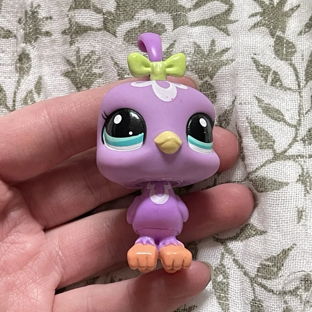 Littlest Pet Shop Bird Hasbro Quail Purple #‎ 2639 with blue eyes LPS Bird